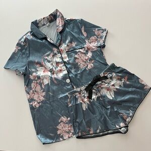 NWOT Floral Satin Silky Pajama Set